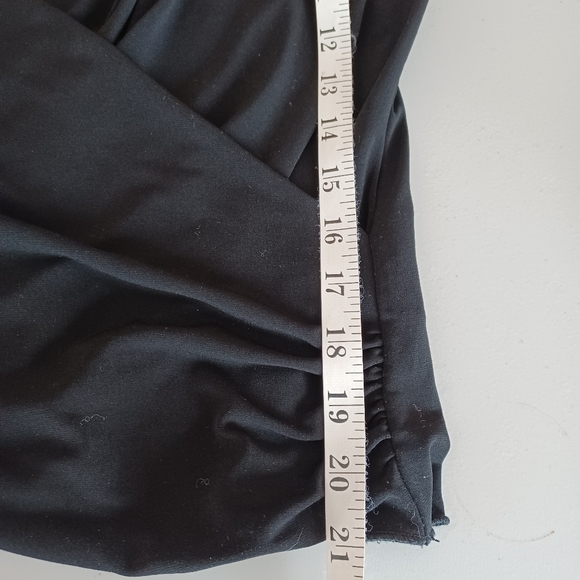 Way cool little black top - Picture 9 of 9